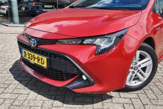 Toyota Corolla (2020) thumbnail 2