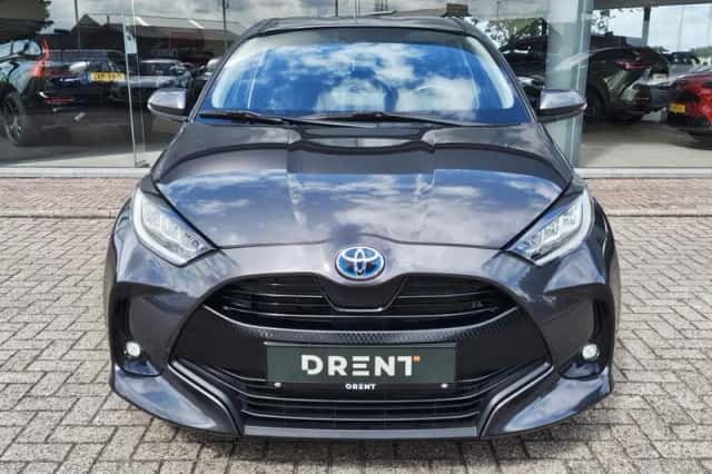 Toyota Yaris (2024) thumbnail 6