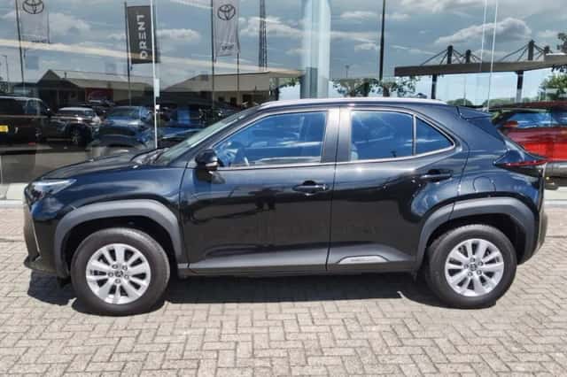 Toyota Yaris Cross (2022) thumbnail 3