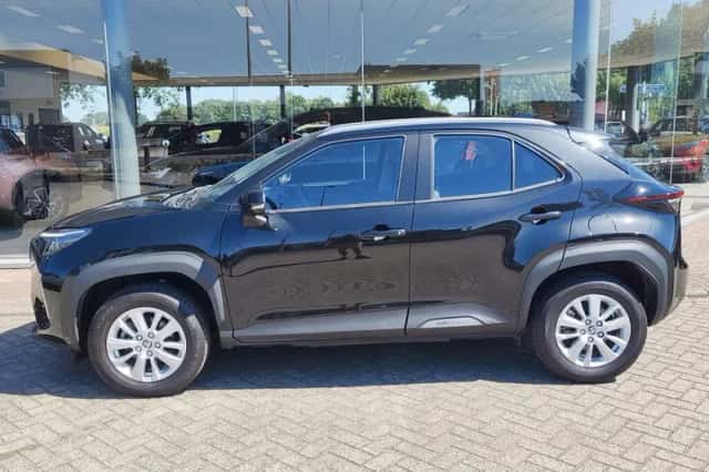 Toyota Yaris Cross (2022) thumbnail 3
