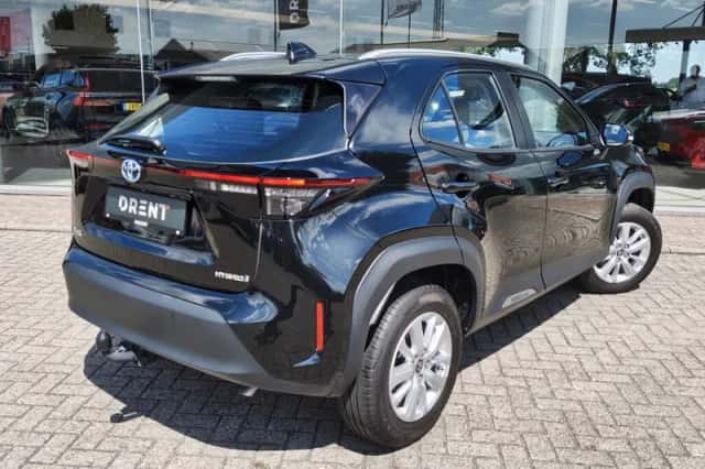 Toyota Yaris Cross (2022) thumbnail 4