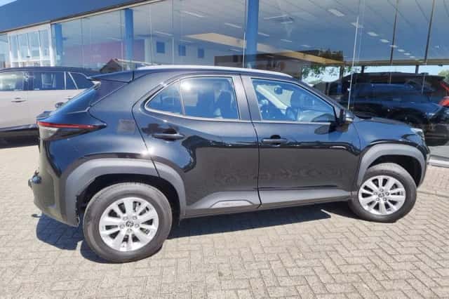 Toyota Yaris Cross (2022) thumbnail 5