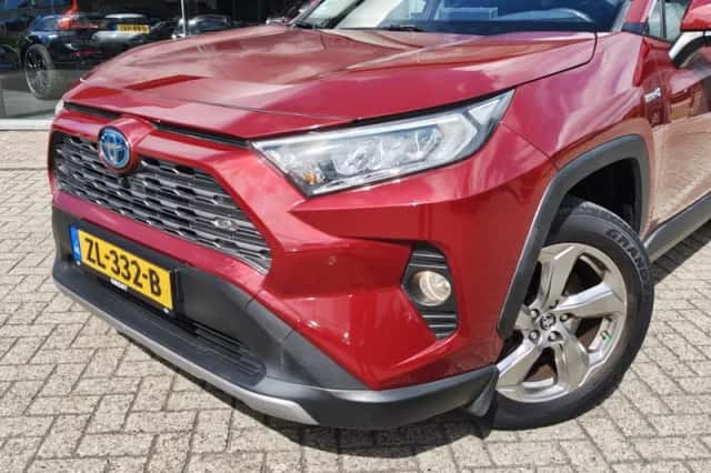 Toyota RAV4 (2019) thumbnail 2