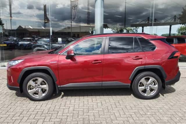 Toyota RAV4 (2019) thumbnail 3