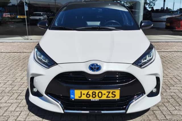 Toyota Yaris (2020) thumbnail 6