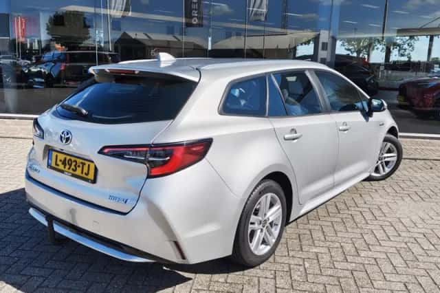 Toyota Corolla (2020) thumbnail 4