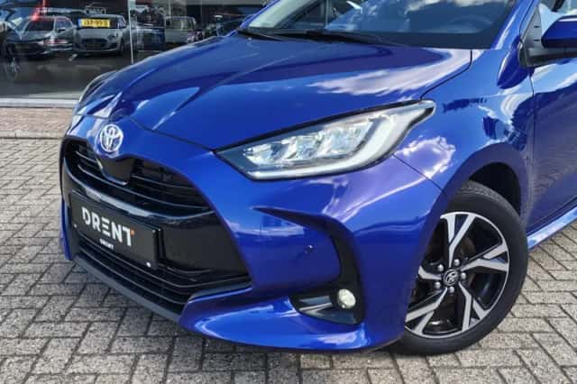Toyota Yaris (2024) thumbnail 2