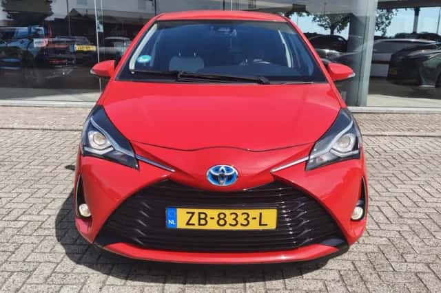 Toyota Yaris (2019) thumbnail 6