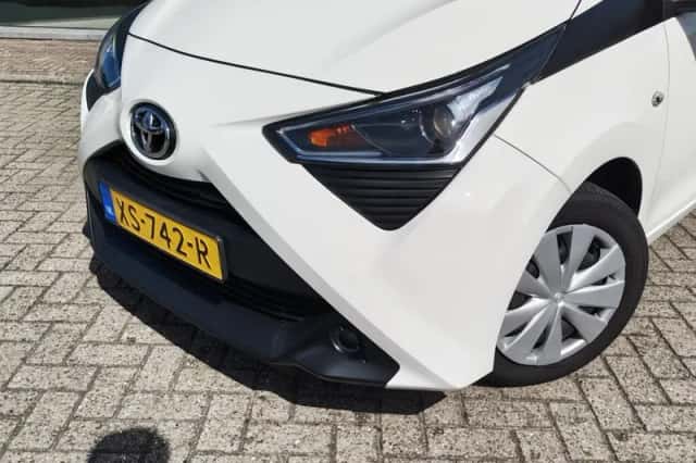 Toyota Aygo (2019) thumbnail 2
