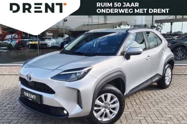 Toyota Yaris Cross (2024) thumbnail 1