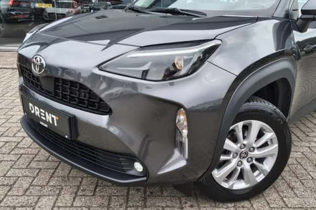 Toyota Yaris Cross (2025) thumbnail 2