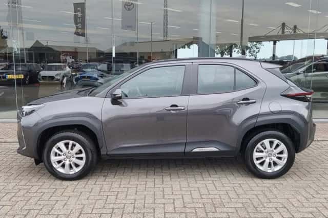 Toyota Yaris Cross (2025) thumbnail 3