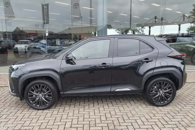 Toyota Yaris Cross (2023) thumbnail 3