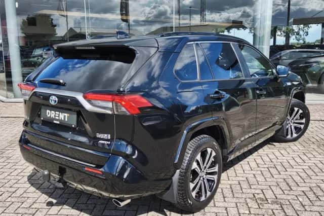 Toyota RAV4 (2021) thumbnail 4