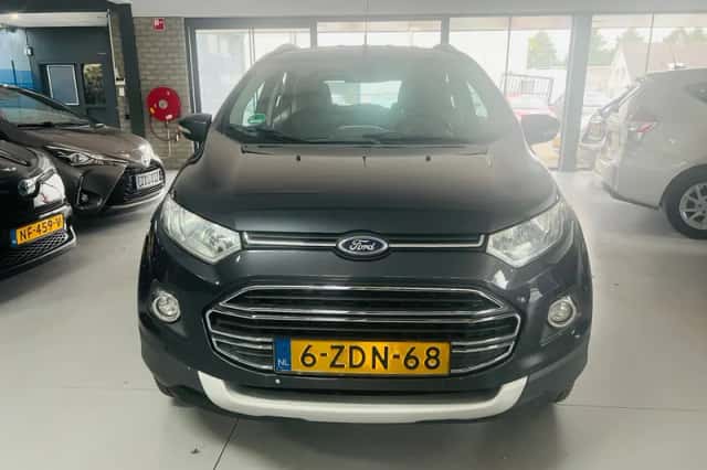 Ford EcoSport (2014) thumbnail 2