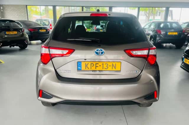 Toyota Yaris (2019) thumbnail 5