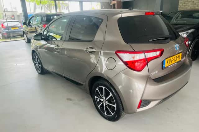 Toyota Yaris (2019) thumbnail 6
