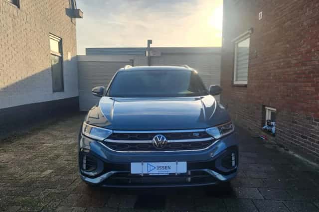 Volkswagen T-Roc (2023) thumbnail 6