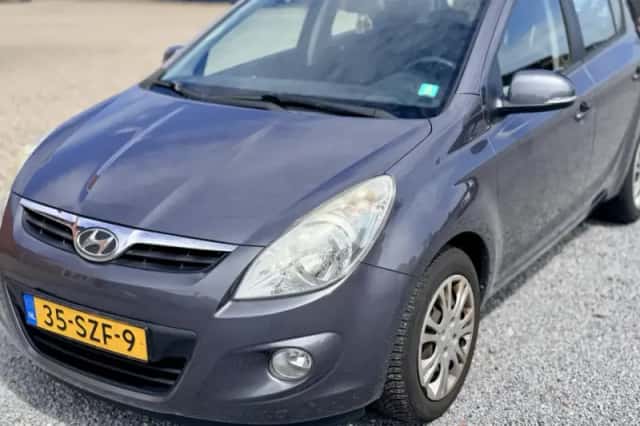 Hyundai i20 (2012) thumbnail 1