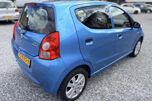 Suzuki Alto (2009) thumbnail 5