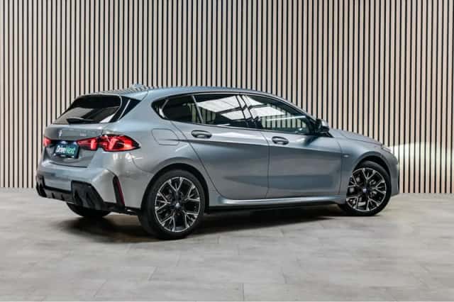 BMW  (2025) thumbnail 2