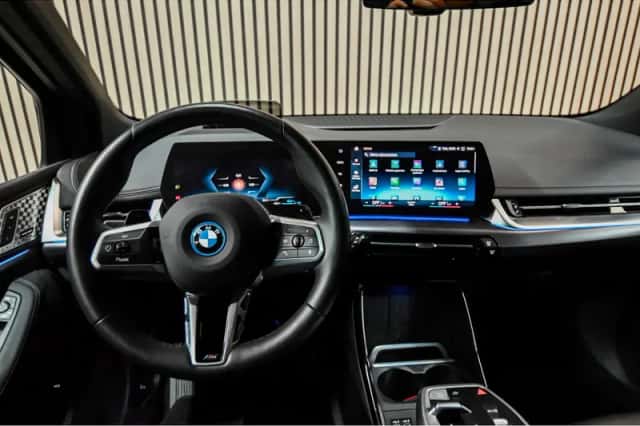 BMW  (2022) thumbnail 5