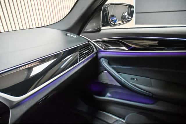 BMW  (2022) thumbnail 5