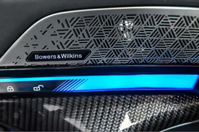 BMW  (2025) thumbnail 6