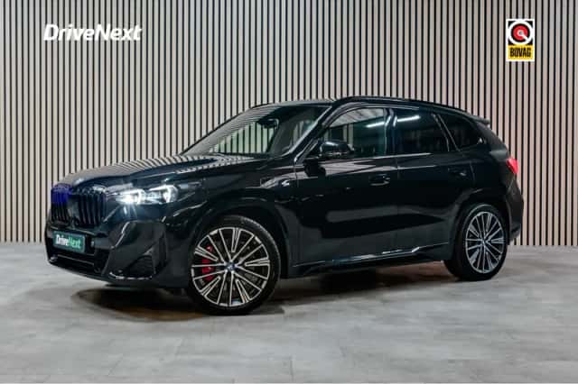 BMW  (2025) thumbnail 1