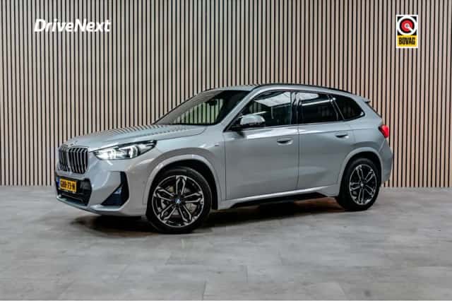BMW  (2023) thumbnail 1