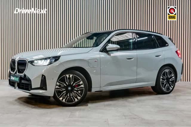 BMW  (2025) thumbnail 1