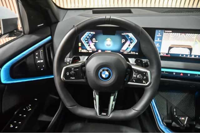 BMW  (2025) thumbnail 6