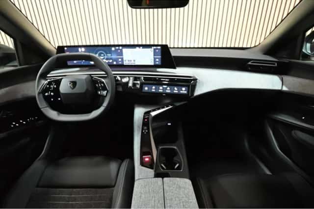 Peugeot  (2025) thumbnail 5