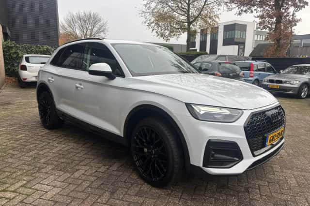 Audi Q5 (2021) thumbnail 4