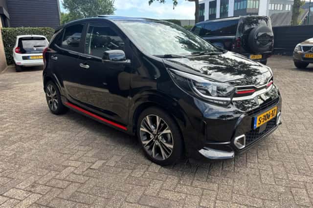 Kia Picanto (2023) thumbnail 4