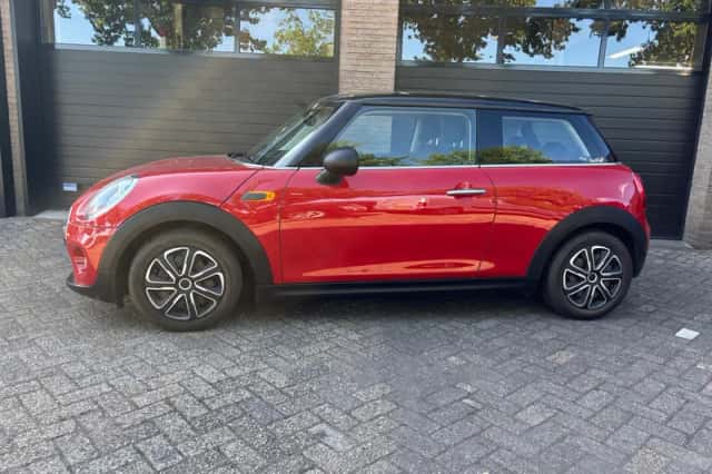 MINI One (2014) thumbnail 2