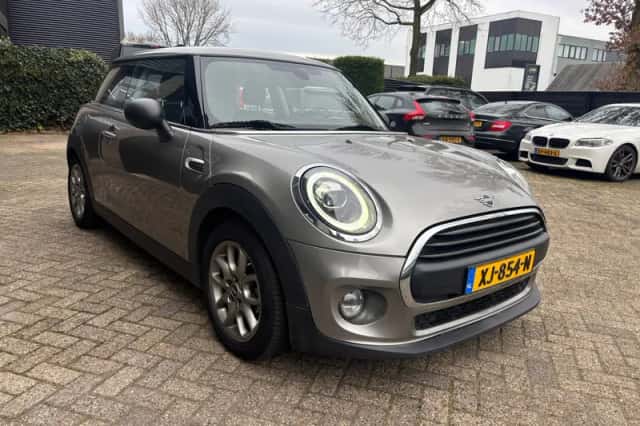 MINI One (2018) thumbnail 4
