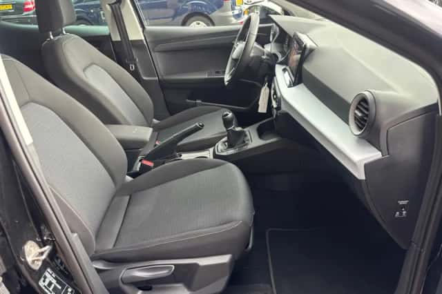SEAT Ibiza (2023) thumbnail 6