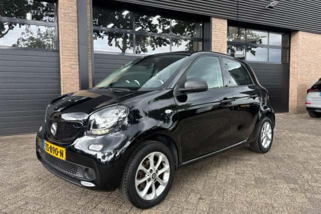 Smart Forfour (2018) thumbnail 1
