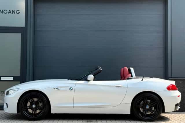 BMW Z4 (2013) thumbnail 5