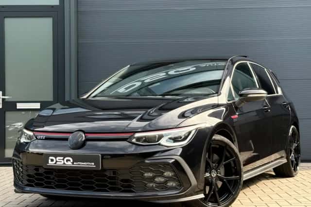 Volkswagen Golf (2021) thumbnail 1