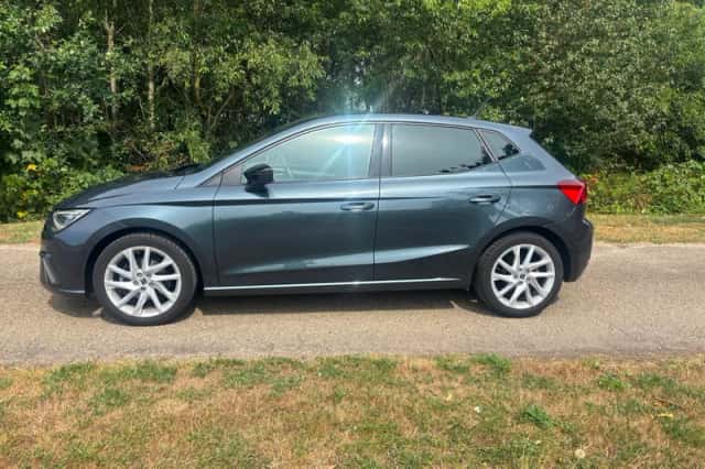 SEAT Ibiza (2022) thumbnail 2
