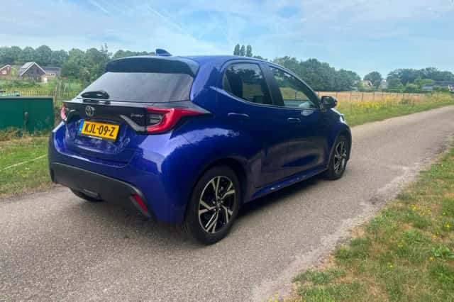 Toyota Yaris (2024) thumbnail 5