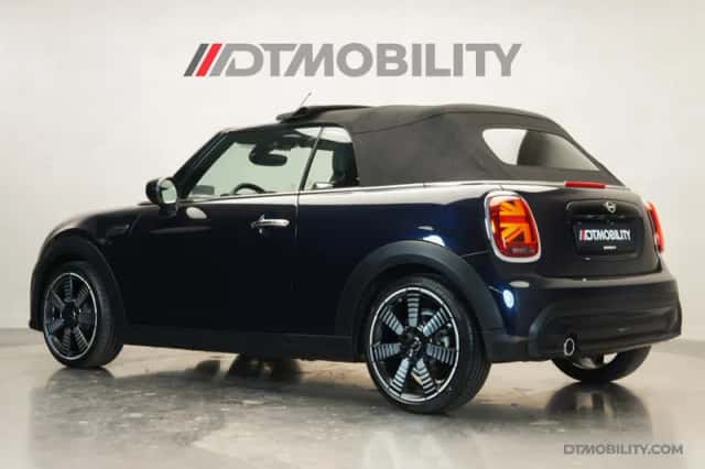 MINI Cabrio (2023) thumbnail 6