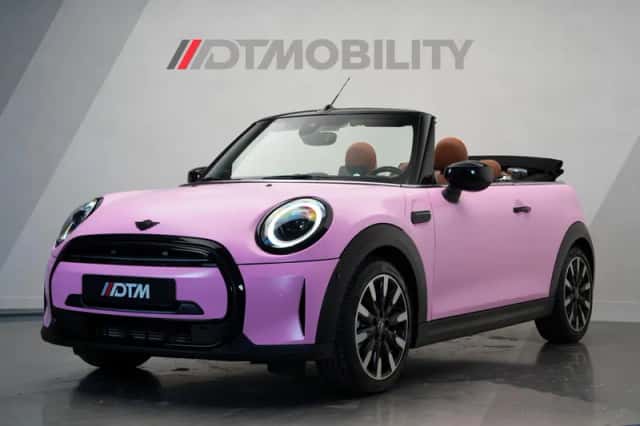 MINI Cabrio (2023) thumbnail 1