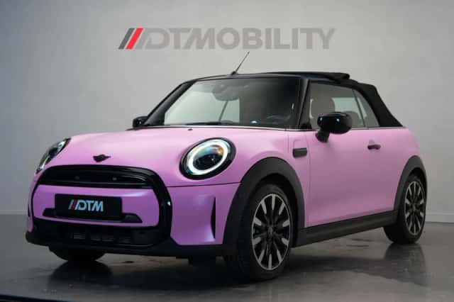 MINI Cabrio (2023) thumbnail 2
