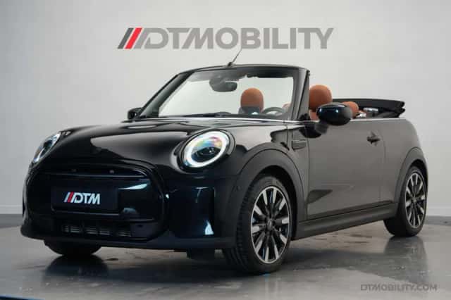 MINI Cabrio (2023) thumbnail 3