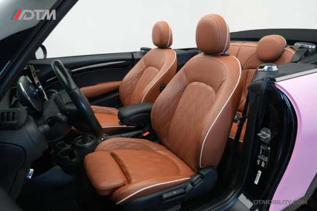 MINI Cabrio (2023) thumbnail 5