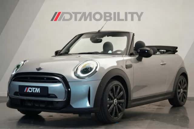 MINI Cabrio (2023) thumbnail 1