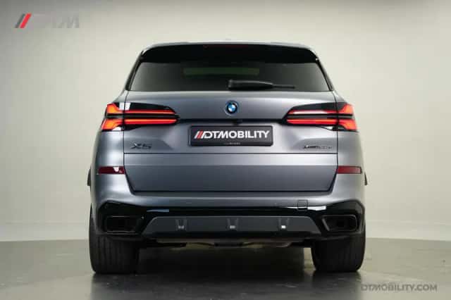 BMW X5 (2024) thumbnail 4